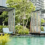 Twin Tower Luxury Service Apartment